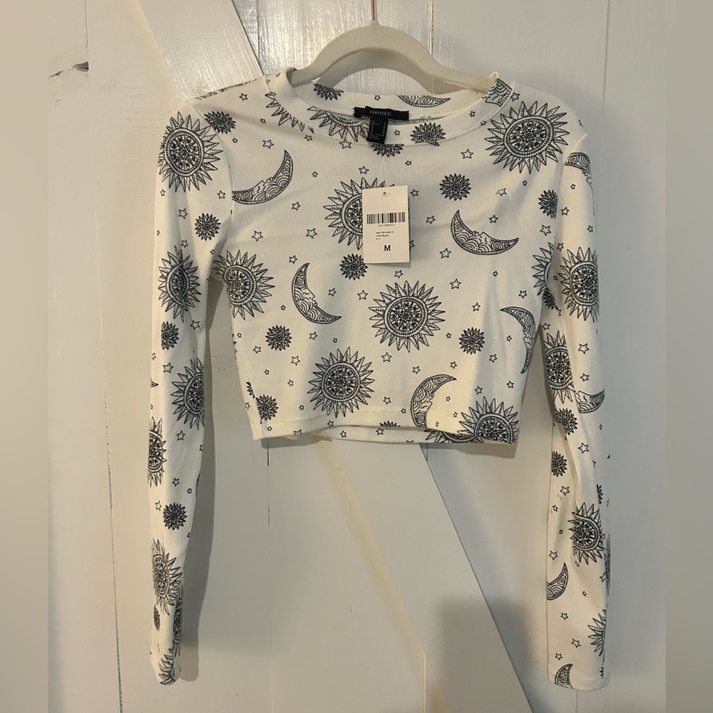 Forever 21 Cream Fitted Long Sleeve Crop Top